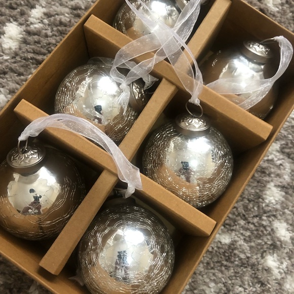 COPY - Tinsel & Fir Ornament Set | Vintage Style Silver Mercury Cracked Glass O… - Picture 1 of 3